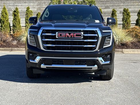 New 2026 GMC Yukon Elevation image 3
