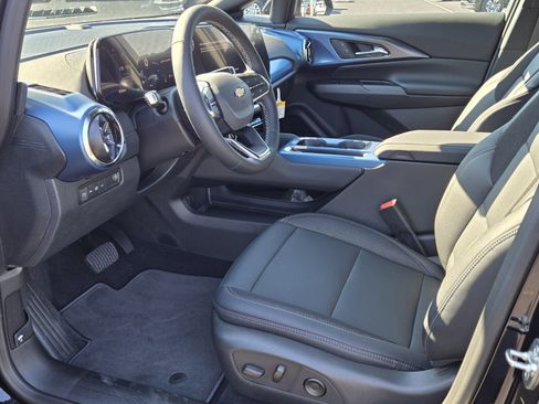 New 2026 Chevrolet Equinox EV LT image 6