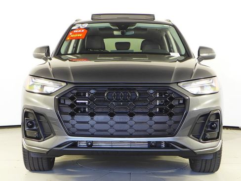 Used 2023 Audi Q5 e Premium Plus w/ Premium Plus Package AWD/4WD image 3
