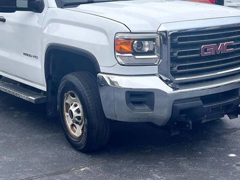 Used 2015 GMC Sierra 2500 4x4 Double Cab w/ Sierra Convenience Package image 4