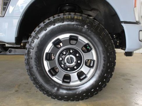 Used 2024 Ford F250 Platinum w/ Tremor Off-Road Package AWD/4WD image 26
