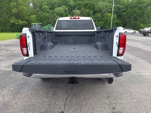 Used 2024 GMC Sierra 2500 Pro AWD/4WD image 12