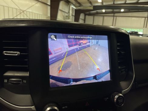 Used 2020 RAM 1500 Big Horn AWD/4WD image 20