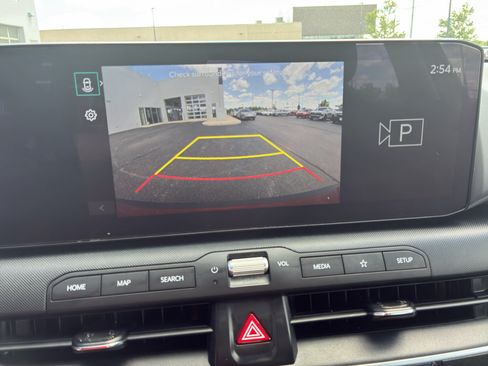 Used 2025 Kia K4 FWD image 23