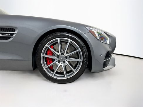Used 2018 Mercedes-Benz AMG GT S image 25