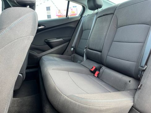 Used 2019 Chevrolet Cruze LT w/ LT Fleet Convenience Package FWD image 12