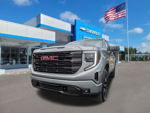 Used 2024 GMC Sierra 1500 Elevation AWD/4WD image 7