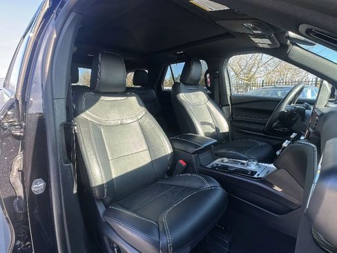 Used 2023 Ford Explorer ST w/ Equipment Group 401A image 25