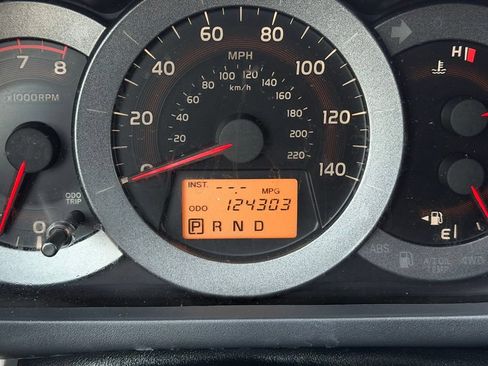 Used 2010 Toyota RAV4 4WD image 21