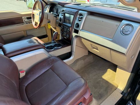 Used 2013 Ford F150 King Ranch w/ King Ranch Luxury Pkg image 19