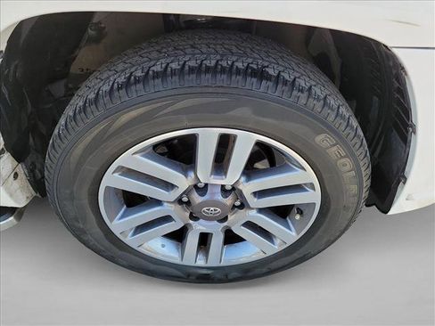 Used 2022 Toyota 4Runner TRD Sport AWD/4WD image 10