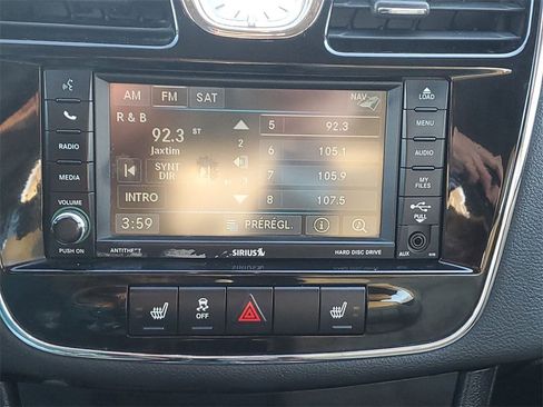 Used 2012 Chrysler 200 Limited image 13