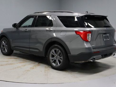 Used 2023 Ford Explorer XLT w/ Equipment Group 202A AWD/4WD image 10