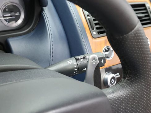 Used 2014 Aston Martin V8 Vantage Roadster image 24