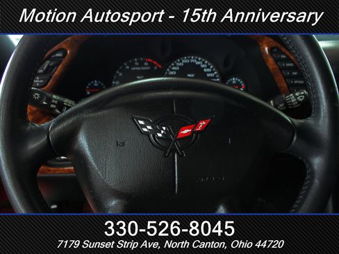 Used 2004 Chevrolet Corvette Coupe w/ Preferred Equipment Group RWD image 22
