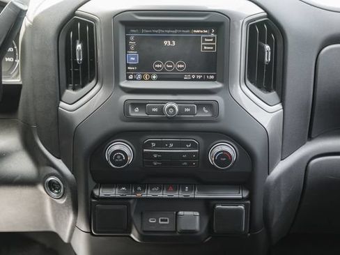 Used 2023 Chevrolet Silverado 1500 Custom AWD/4WD image 27