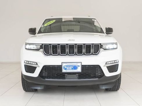 Used 2023 Jeep Grand Cherokee Limited AWD/4WD image 5