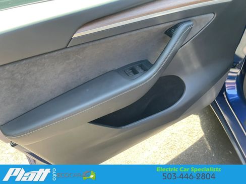 Used 2024 Tesla Model Y Long Range RWD image 20