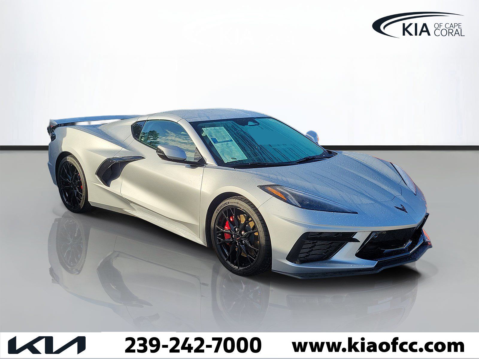 Used 2026 Chevrolet Corvette Stingray Premium Cpe w/ Z51 Performance Package RWD image 1