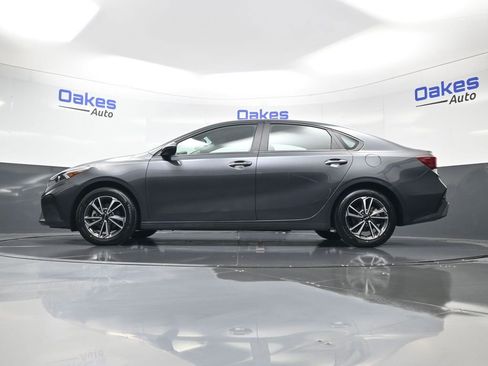 Certified 2024 Kia Forte LXS image 38