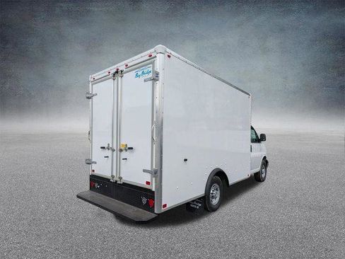 New 2026 Chevrolet Express 3500 w/ Power Convenience Package RWD image 4
