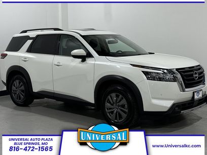 Used 2022 Nissan Pathfinder SV