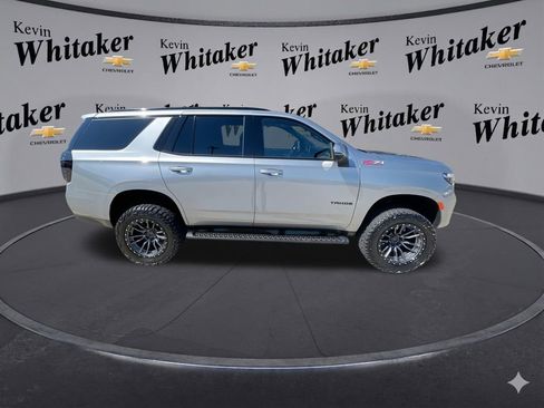 Used 2024 Chevrolet Tahoe Z71 w/ Luxury Package AWD/4WD image 10
