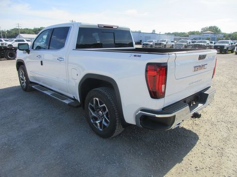New 2026 GMC Sierra 1500 SLT w/ SLT Premium Plus Package AWD/4WD image 7