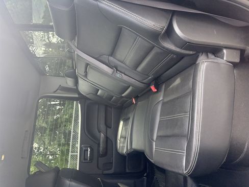 Used 2016 GMC Sierra 2500 Denali w/ Duramax Plus Package AWD/4WD image 10
