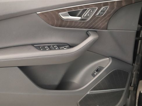 Used 2024 Audi Q7 2.0T Premium Plus image 23