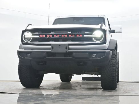 Used 2024 Ford Bronco Outer Banks w/ Sasquatch Package AWD/4WD image 31