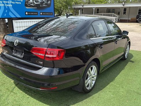 Used 2015 Volkswagen Jetta SEL FWD image 7