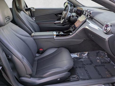 Used 2025 Mercedes-Benz CLE 300 4MATIC Cabriolet image 19