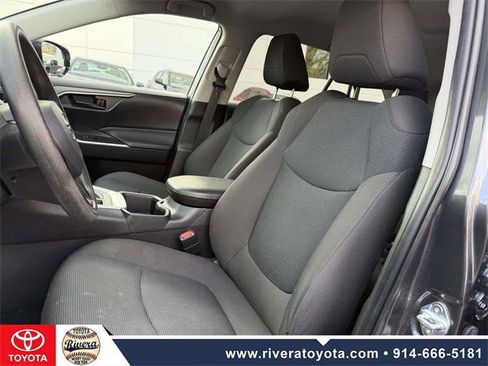 Certified 2022 Toyota RAV4 LE image 11
