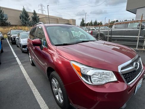Used 2016 Subaru Forester 2.5i Premium w/ All-Weather Package AWD/4WD image 4