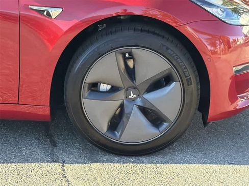 Used 2020 Tesla Model 3 Standard Range Plus image 43