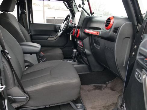 Used 2017 Jeep Wrangler Unlimited Sport w/ Quick Order Package 24S image 43