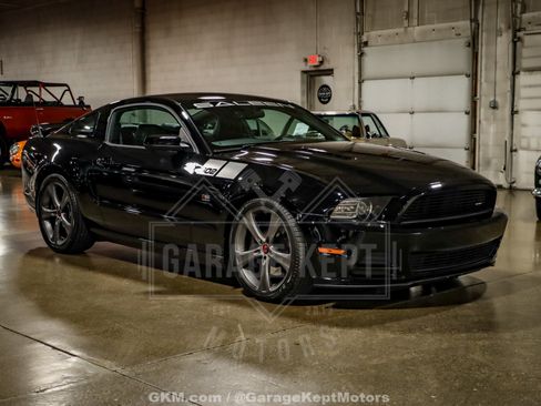 Used 2014 Ford Mustang GT Premium image 12