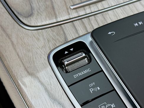 Used 2023 Mercedes-Benz E 450 4MATIC Coupe image 22