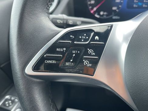 Used 2025 Mercedes-Benz GLA 250 image 10