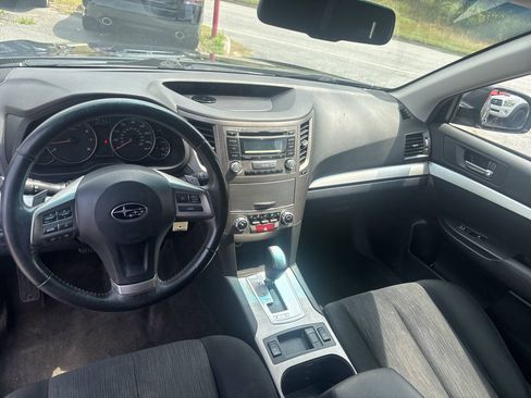 Used 2013 Subaru Outback 2.5i Premium w/ Popular Pkg 1A AWD/4WD image 12