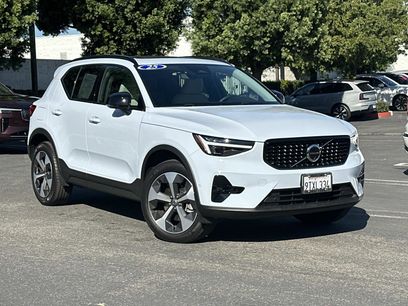 Certified 2026 Volvo XC40 B5 Plus w/ Protection Package Premier
