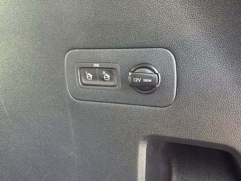 Used 2020 Hyundai Santa Fe SEL w/ Convenience + Premium Package FWD image 29