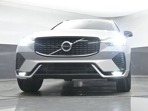 Used 2024 Volvo XC60 B5 Core w/ Climate Package AWD/4WD image 36