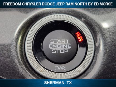 Used 2023 Jeep Grand Cherokee Altitude RWD image 16