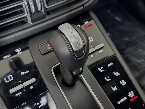 Used 2023 Porsche Macan S image 17