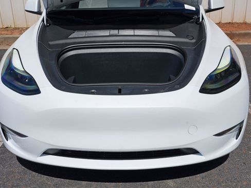 Used 2023 Tesla Model Y Performance AWD/4WD image 7