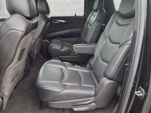 Used 2020 Cadillac Escalade ESV Platinum image 9