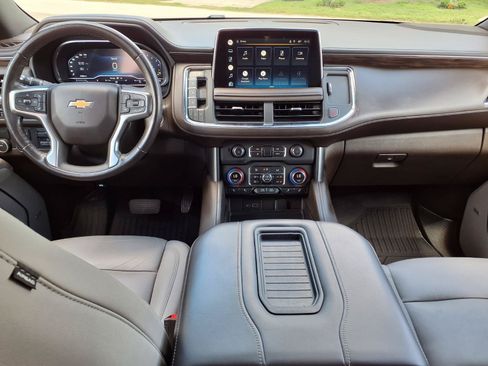 Certified 2022 Chevrolet Tahoe LT w/ LT Signature Package RWD image 9