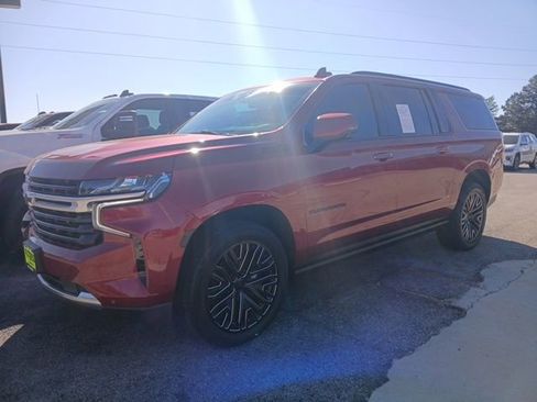 Used 2022 Chevrolet Suburban High Country image 4